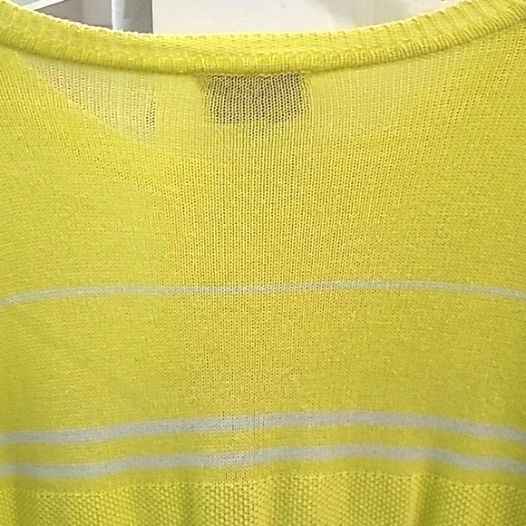 Neon yellow & Light Grey Light Knit Sweater - Picture 8 of 8